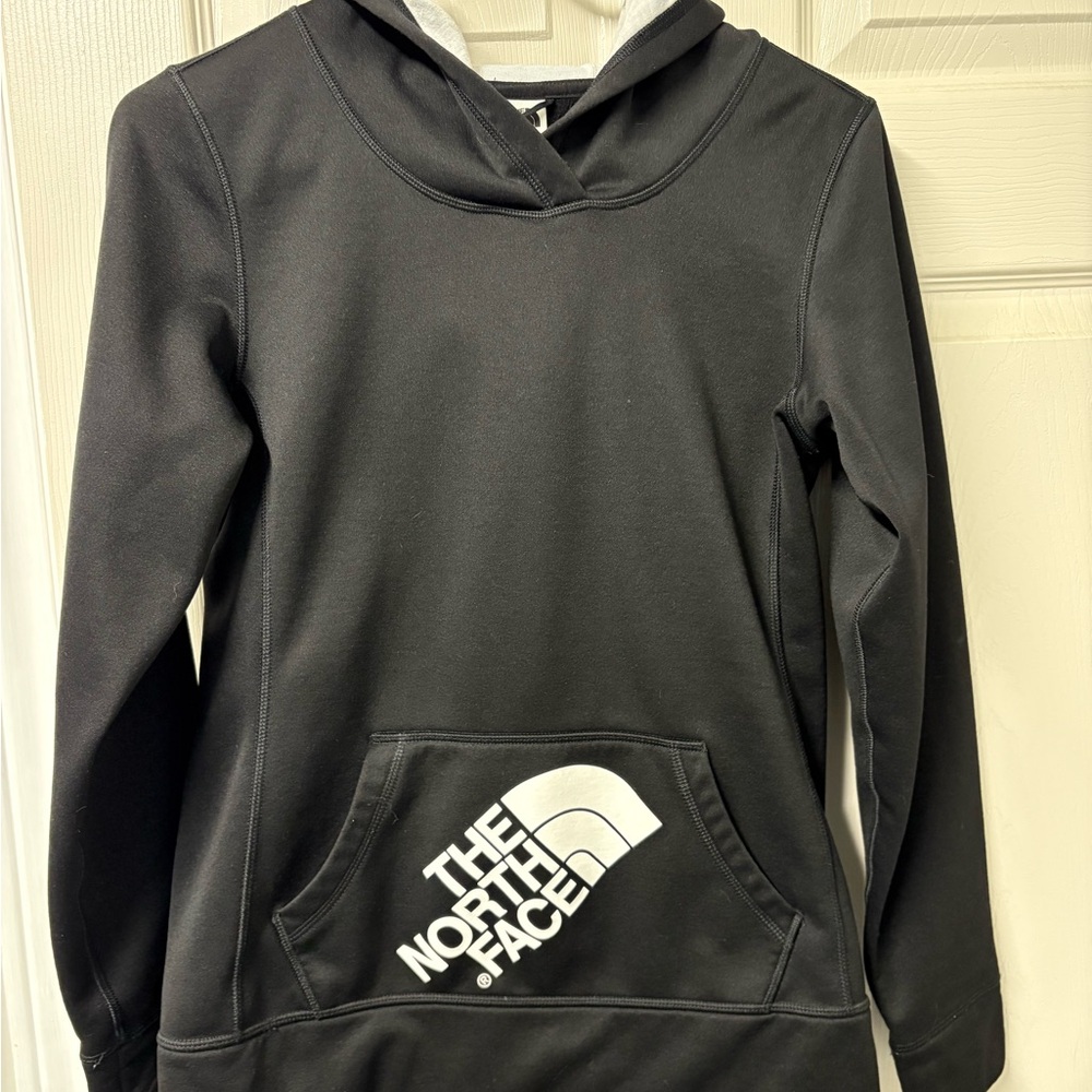 The North Face Black Boxy Long Sleeve Hoodie
